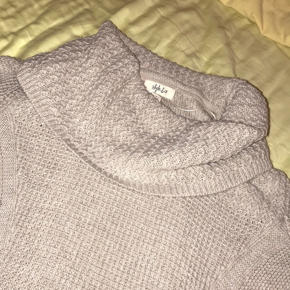 Turtle neck Knit Sweater - Picture 5 of 6